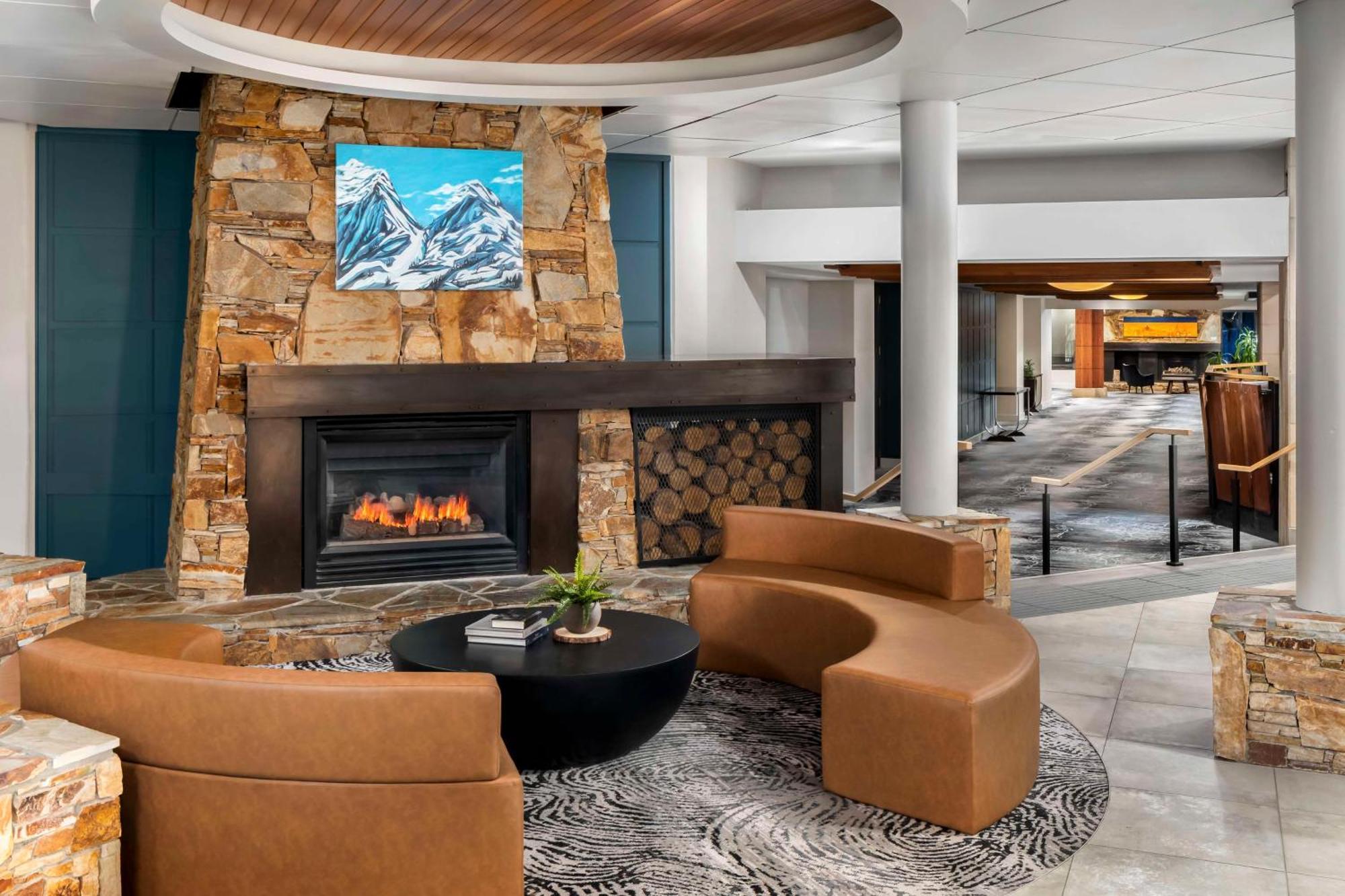 Hilton Whistler Resort & Spa Eksteriør bilde