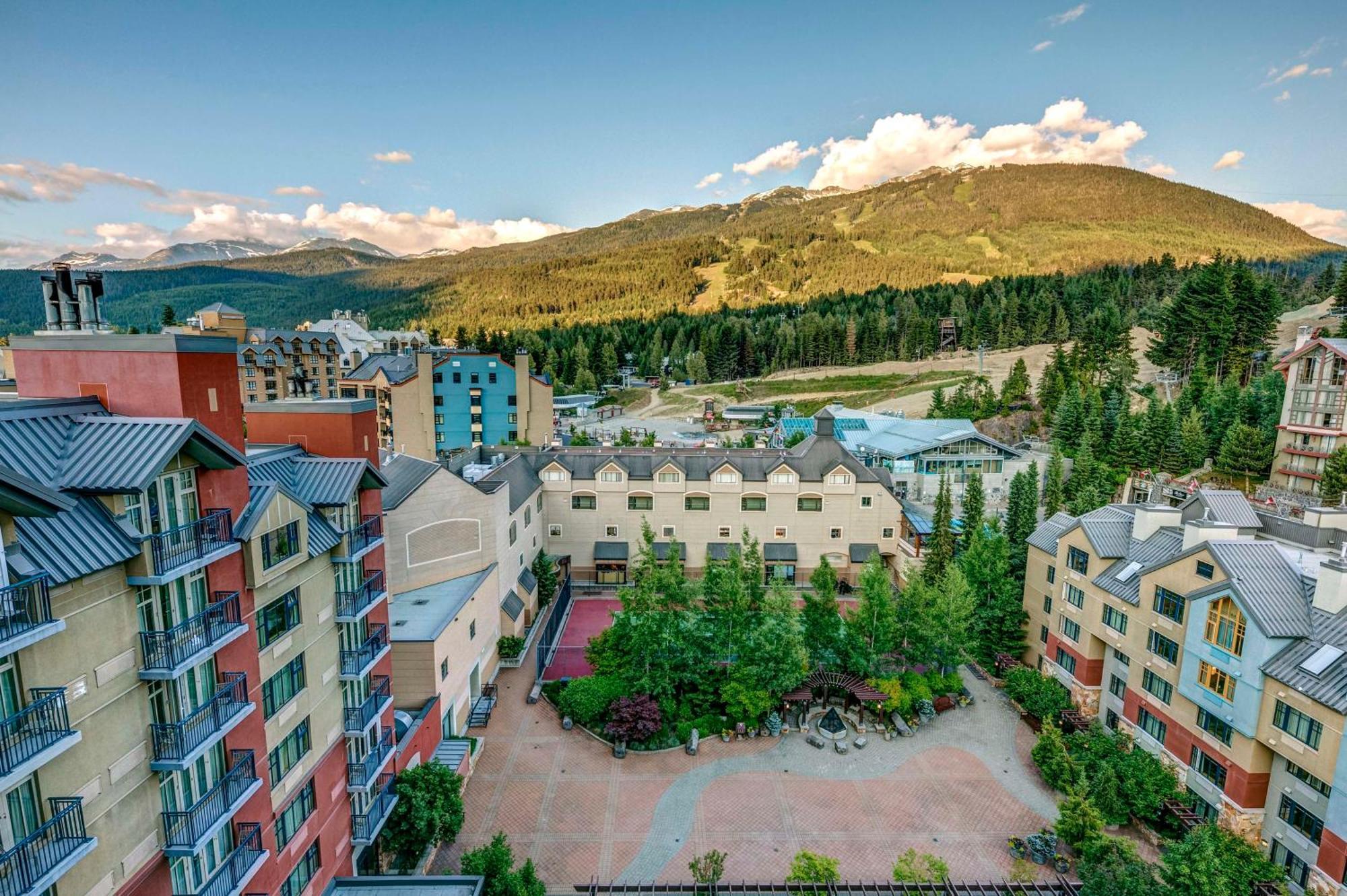 Hilton Whistler Resort & Spa Eksteriør bilde